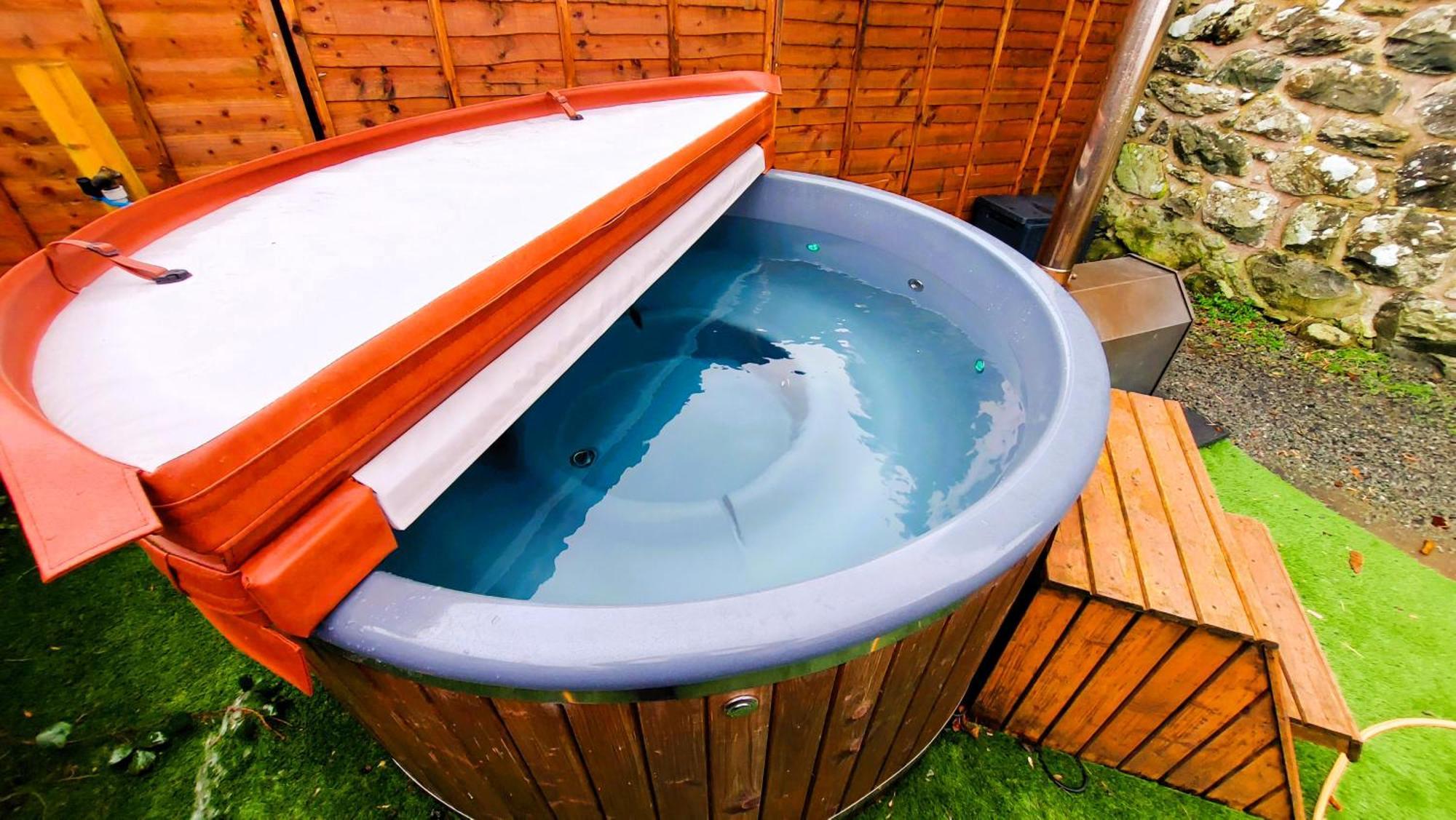 Cader Mountain View Cottage With Hot Tub In Snowdonia ドルゲラウ エクステリア 写真