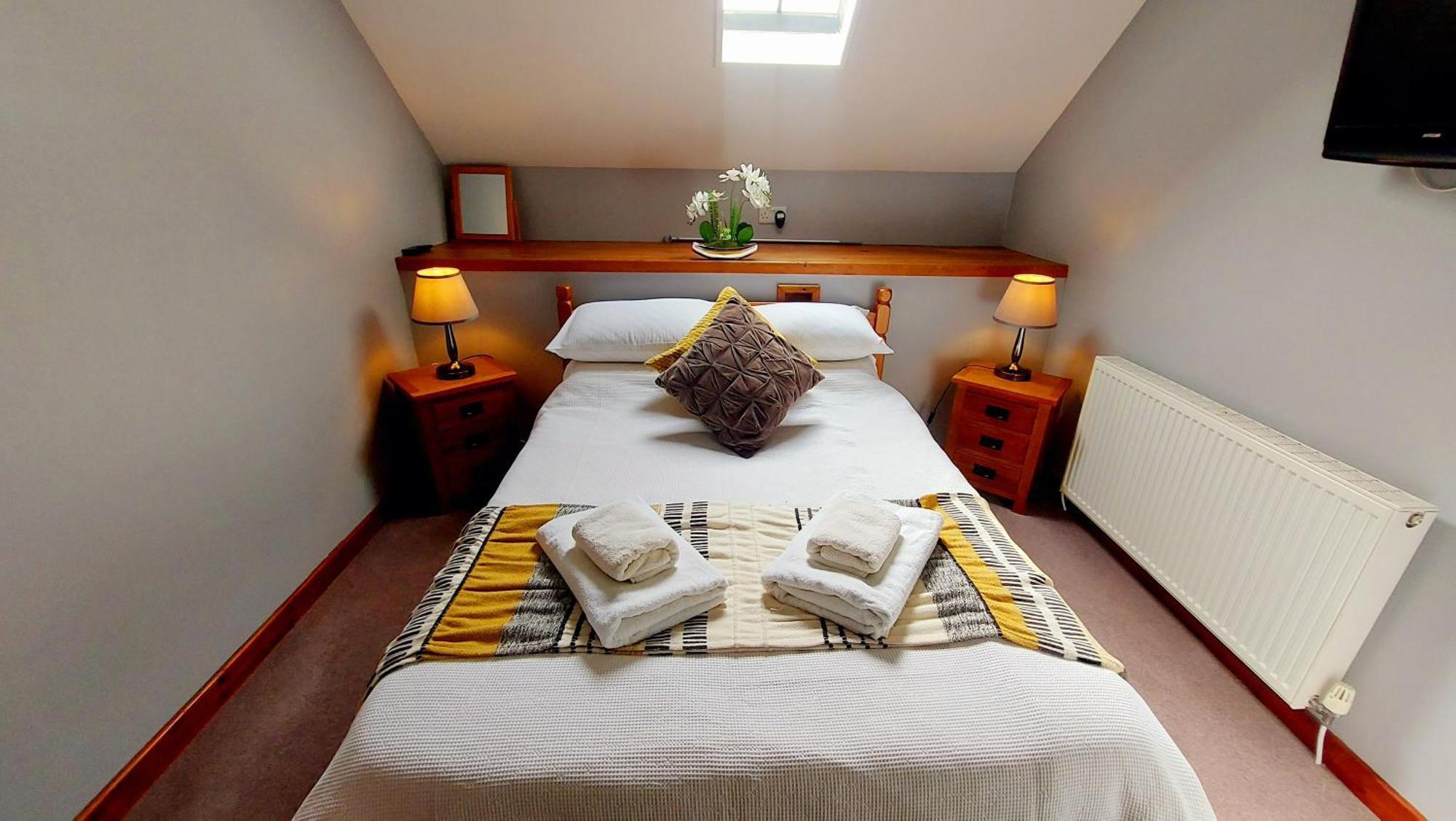 Cader Mountain View Cottage With Hot Tub In Snowdonia ドルゲラウ エクステリア 写真